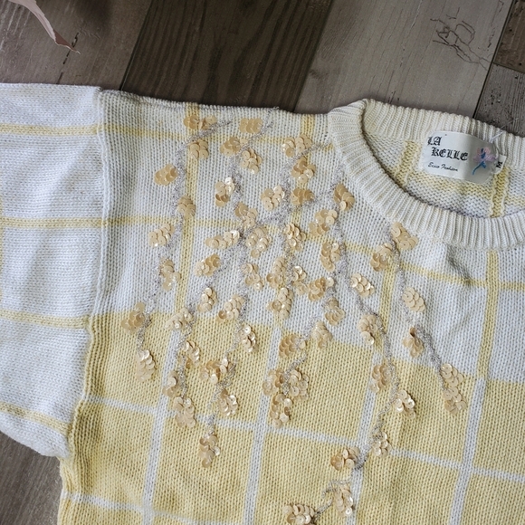 La Relle Women's Yellow and White Short Sleeve Embellished Vintage Sweater MED - Picture 8 of 16